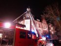 Feuer 3 Dachstuhlbrand Koeln Muelheim Gluecksburgstr P180